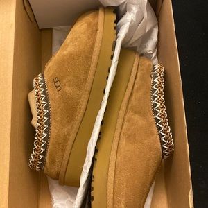 UGG Tasman Slippers